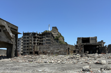 軍艦島に残る建物